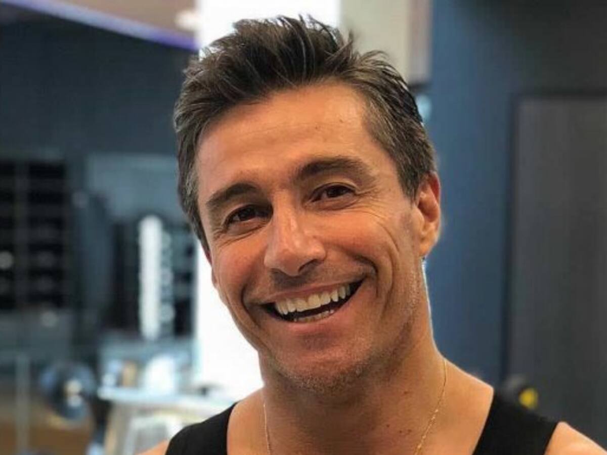 Fernando Solabarrieta se cortó el pelo él solo y no quedó como esperaba