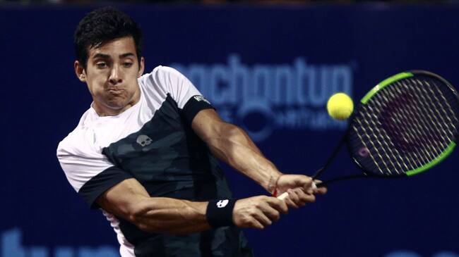 7 de Marzo del 2018/SANTIAGOCristian Garin se enfrenta al Español Tommy Robredo, durante el Challenger Cachantun, disputado en el estadio Manquehue.
FOTO: RODRIGO SAENZ/AGENCIAUNO