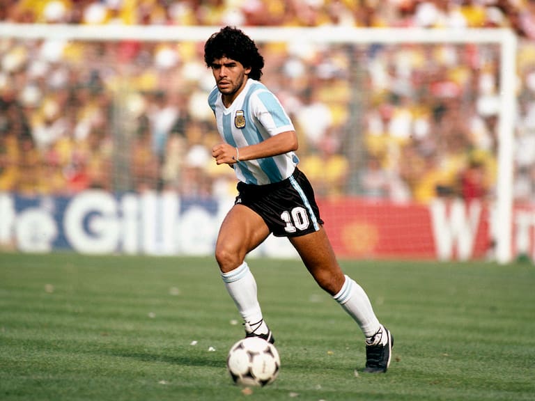 Maradona con la camiseta de la Selección de Argentina