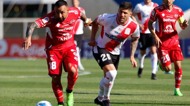 Se mueve el mercado de fichajes en Chile: Coquimbo, Curicó y Ñublense oficializan refuerzos