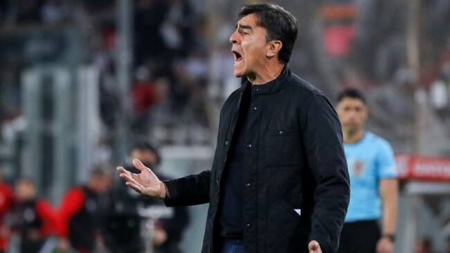 Gustavo Quinteros piensa en su continuidad en Colo Colo: "El proyecto para el siguiente año ya se tiene que empezar a hablar"