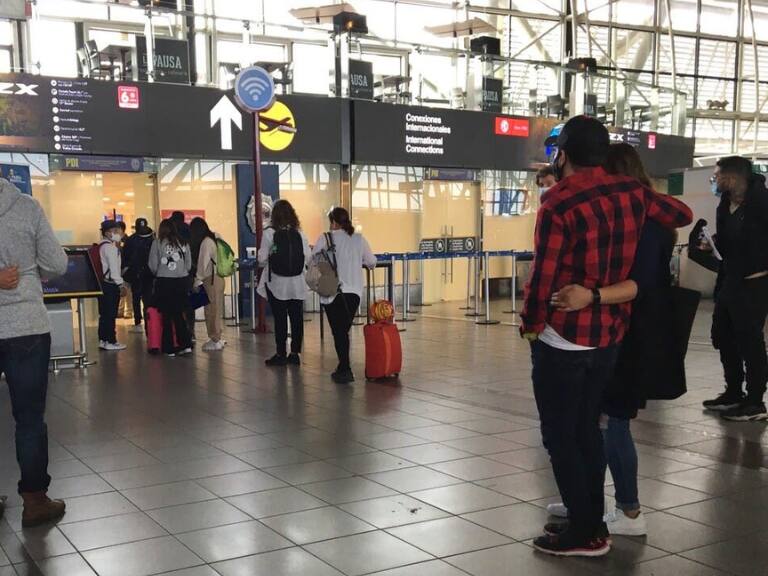 Asociación de Líneas Aéreas explica alza de precios en los vuelos: «Venía subiendo desde mucho antes de la guerra Rusia-Ucrania»