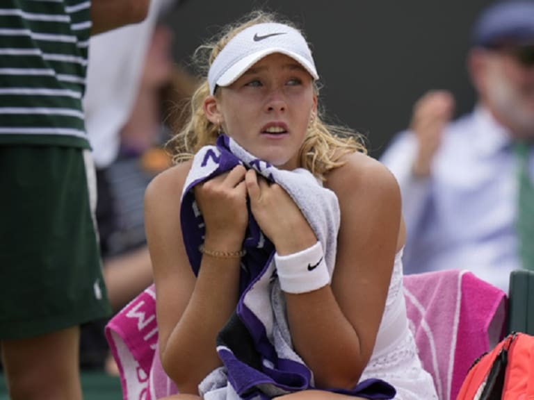 Mirra Andreeva, prodigio de 16 años, recibió la sanción más grande en lo que va de Wimbledon 2023