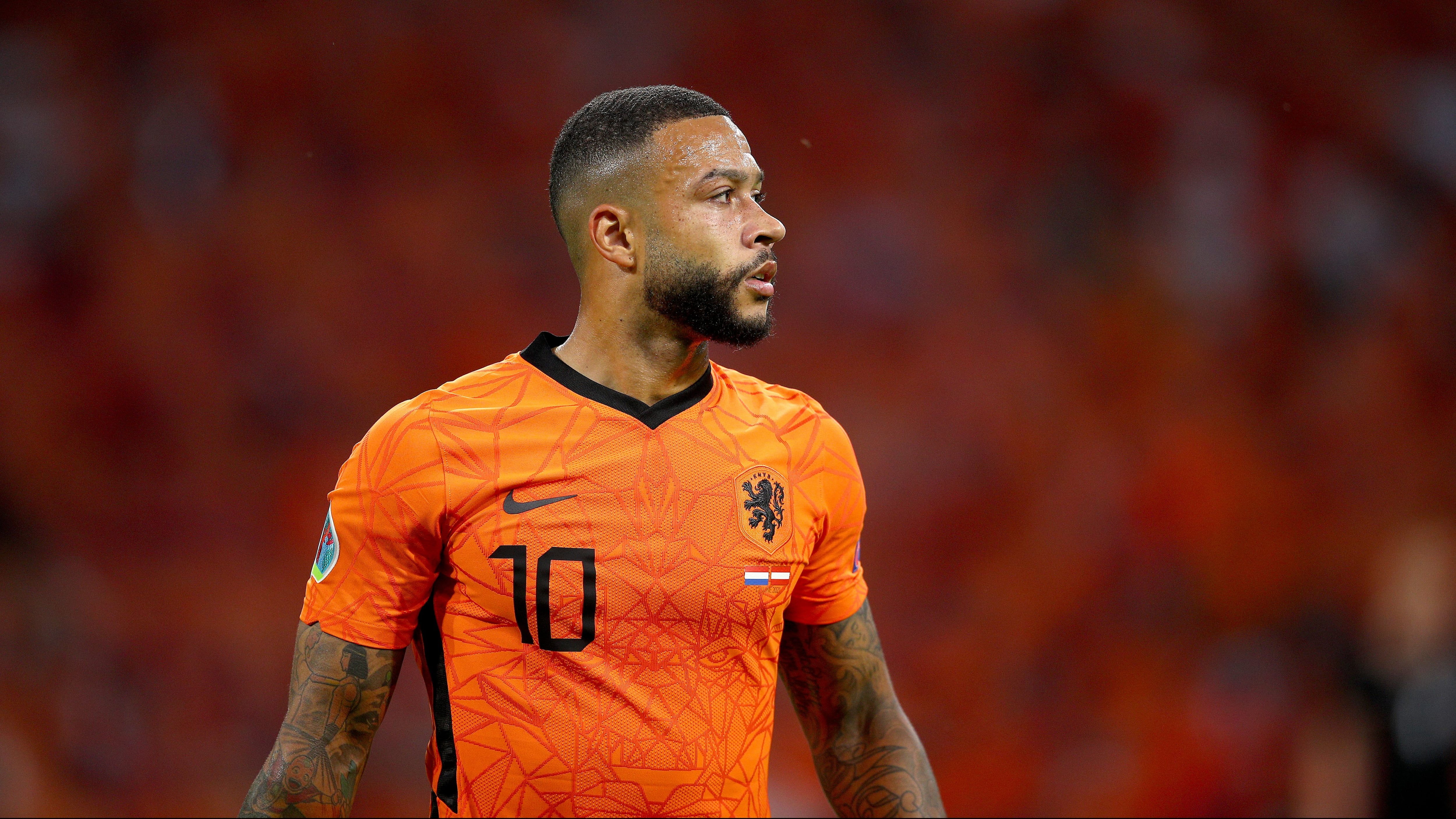 AMSTERDAM, NETHERLANDS - JUNE 17: Memphis Depay of Netherlands in action during the UEFA Euro 2020 Championship Group C match between the Netherlands and Austria at Johan Cruijff Arena on June 17, 2021 in Amsterdam, Netherlands. (Photo by Christopher Lee - UEFA/UEFA via Getty Images)