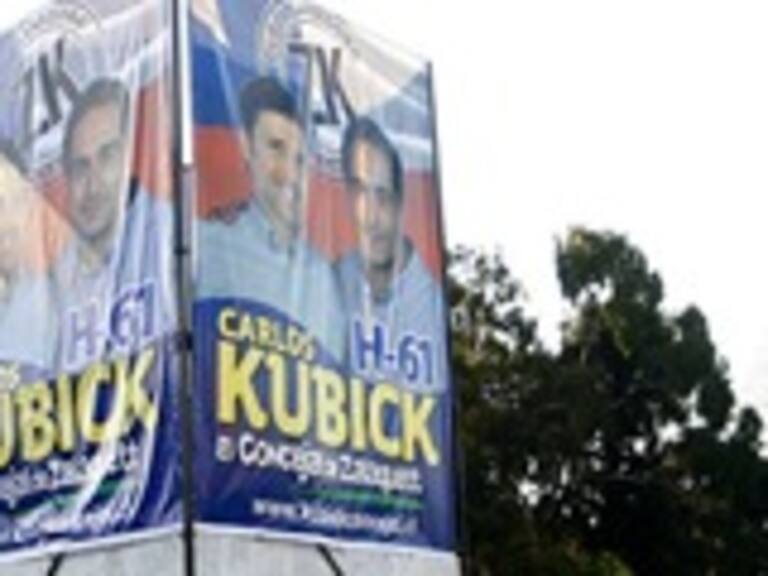 Un hombre resultó lesionado luego que le cayera una gigantografía de propaganda electoral