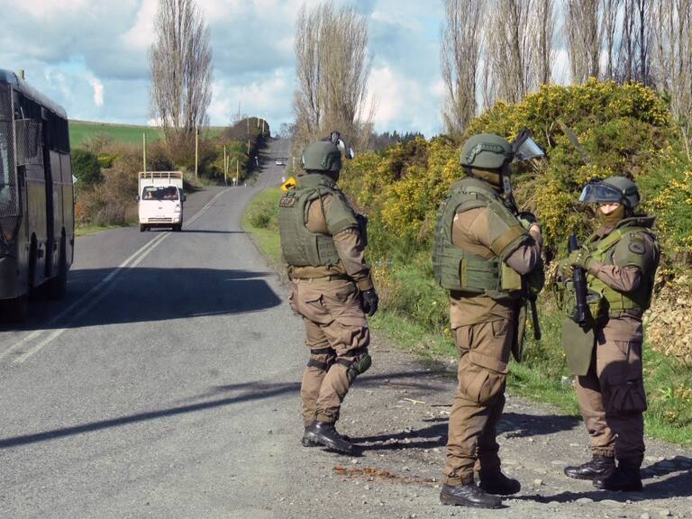 Nuevo ataque en La Araucanía: sujetos queman casa y galpones en parcela de Lautaro