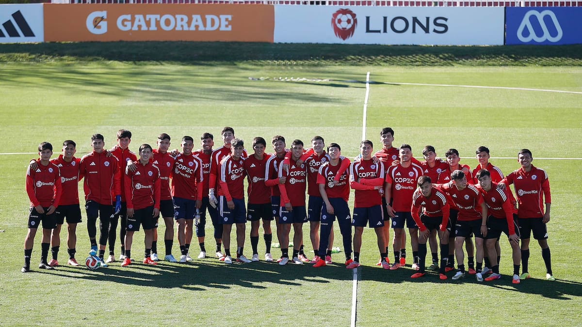 Dos clubes solicitaron liberar a sus jugadores de la nómina de La Roja: esto respondieron desde la selección