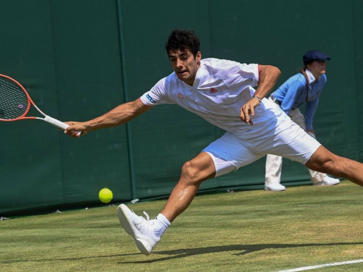 Cristian Garin se ausentará de Wimbledon tras no recibir invitación para disputar el cuadro principal