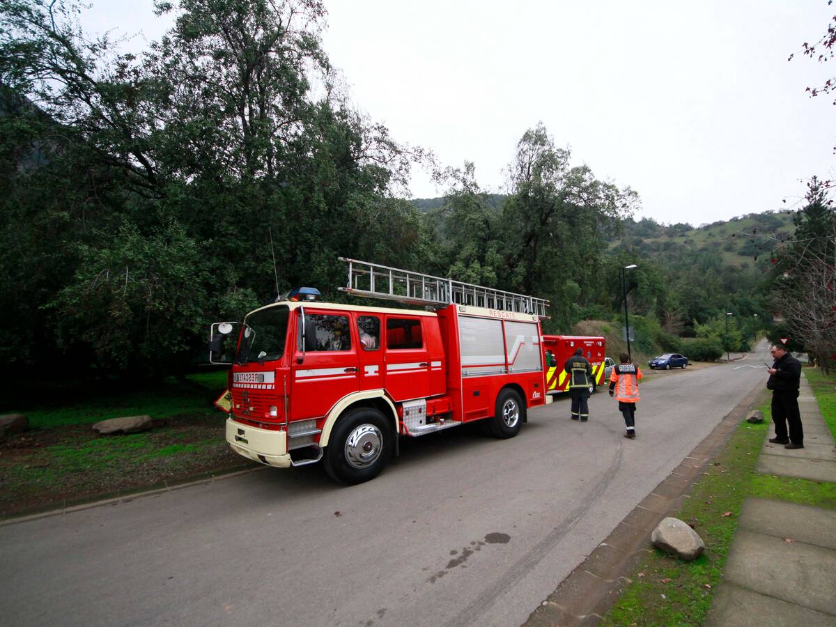 Deshidratados y en una quebrada: los detalles del rescate de los 9 jóvenes extraviados en Cerro Manquehue