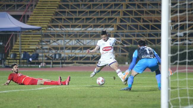 24 de JULIO del 2021/SANTIAGO Cristián Zavala(c) convierte el primer descuento para Deportes Melipilla, durante el partido valido por la Duodecima fecha del Campeonato Nacional AFP PlanVital 2021, entre Deportes Melipilla vs Unión La Calera, disputado en el Estadio Municipal de La Pintana.
FOTO: JORGE DIAZ/AGENCIA UNO