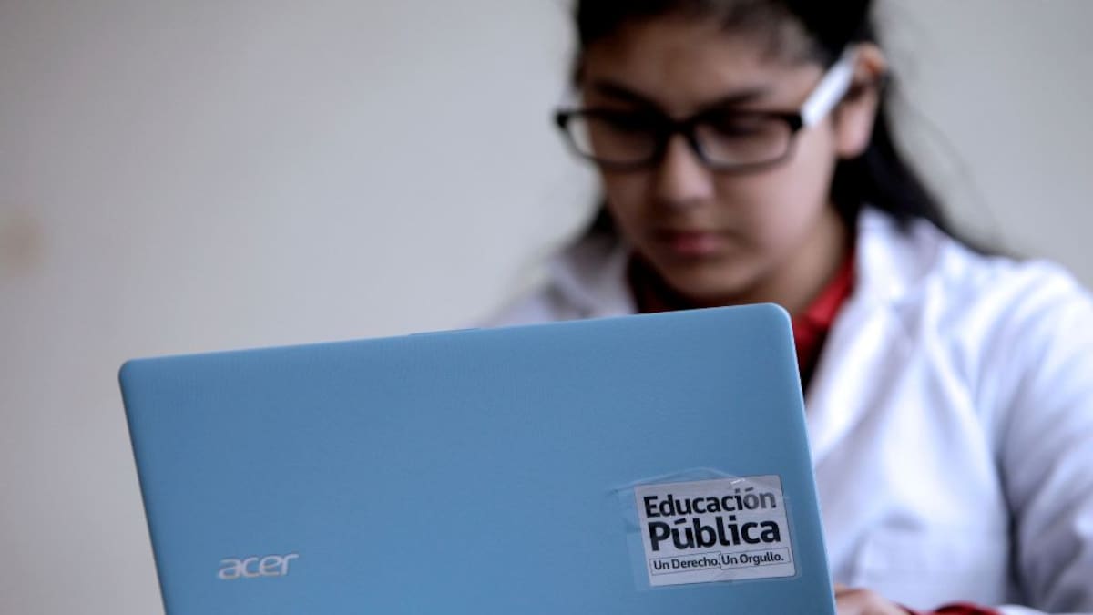 “Un error mayúsculo”: autoridades cuestionan decisión del Gobierno de poner fin al programa “Yo elijo mi PC”