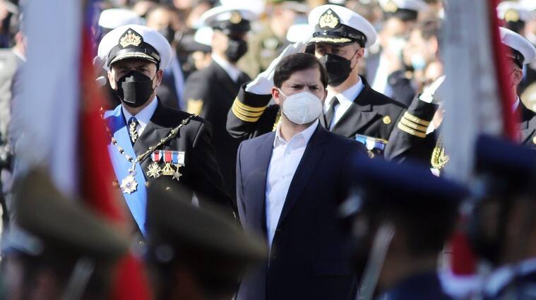 21 DE MAYO DE 2022/VALPARAISOEl Presidente de la República, Gabriel Boric Font, encabezo en la plaza Sotomayor, la Ceremonia del 143 aniversario del Combate Naval de Iquique y día de las Glorias Navales, donde desfilaron más de dos mil 300 efectivos de la Armada, el Ejército, la FACH y Carabineros.
FOTO: MANUEL LEMA OLGUIN/AGENCIAUNO