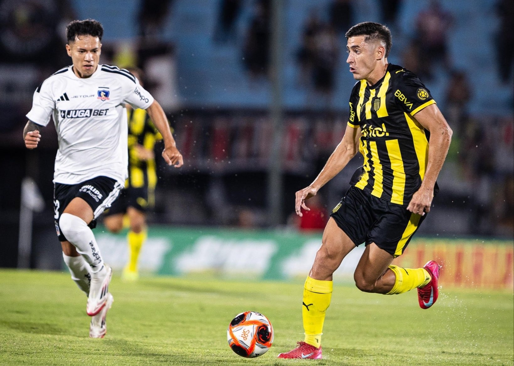 Colo Colo enfrenta a Peñarol