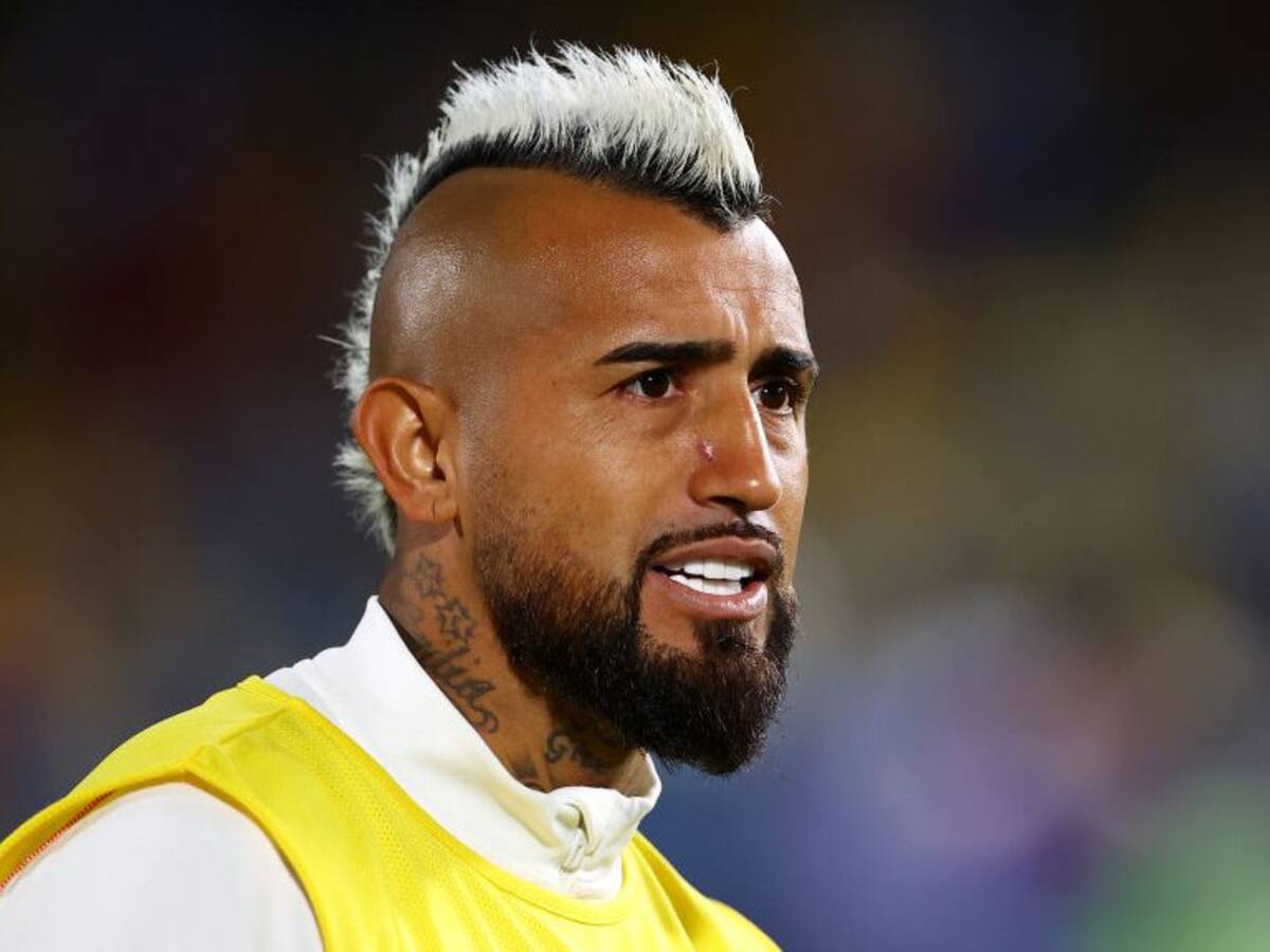 Arturo Vidal responde a hincha que ironizó con su suplencia en Flamengo: «Burro, 16 años en Europa ganando todo»