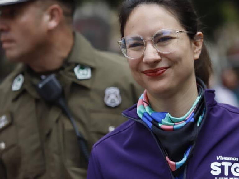 Alcaldesa Hassler destaca que percepción de seguridad ha aumentado tras la estrategia de copamiento Santiago Seguro