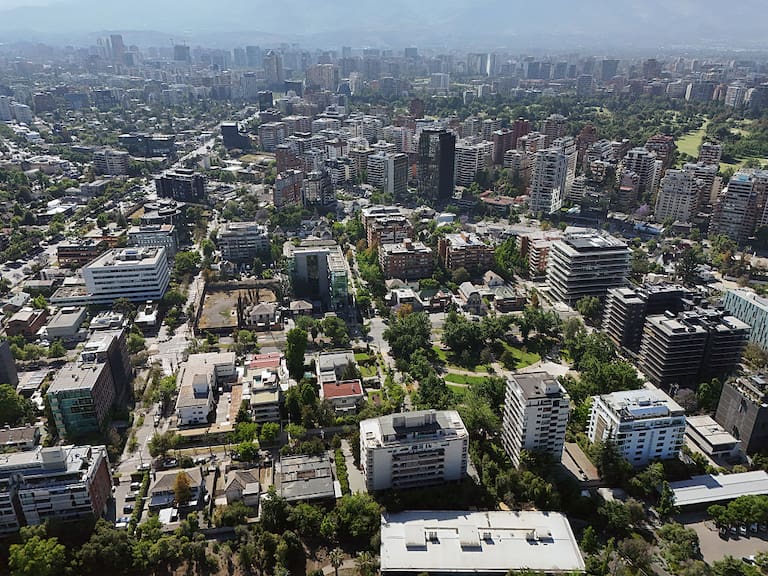 Revelan que el ruido en Santiago cayó casi a la mitad