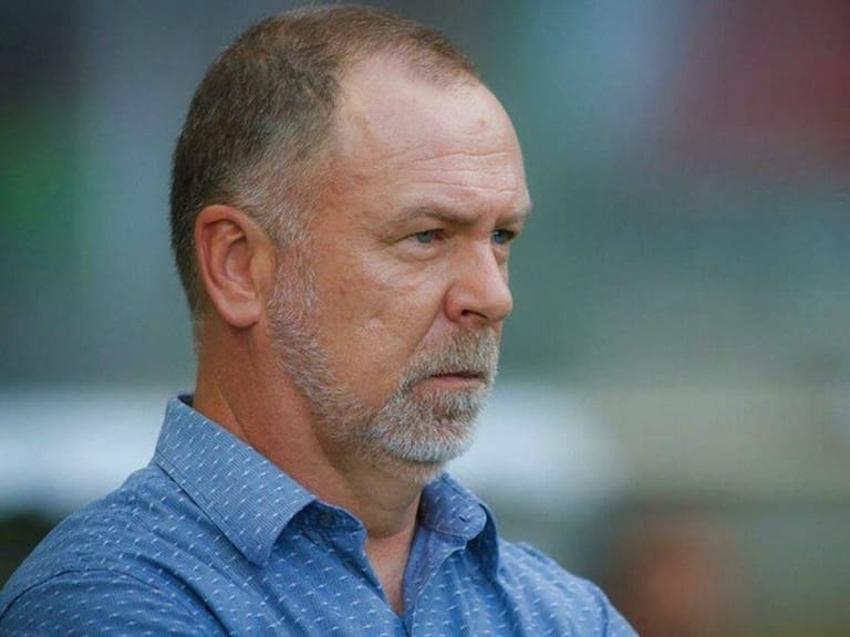 Técnico del Inter de Porto Alegre alega «injusticia deportiva» antes de enfrentar a Colo Colo por la Copa Sudamericana