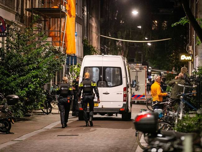 Policía realiza peritajes por tiroteo contra un periodista en Ámsterdam