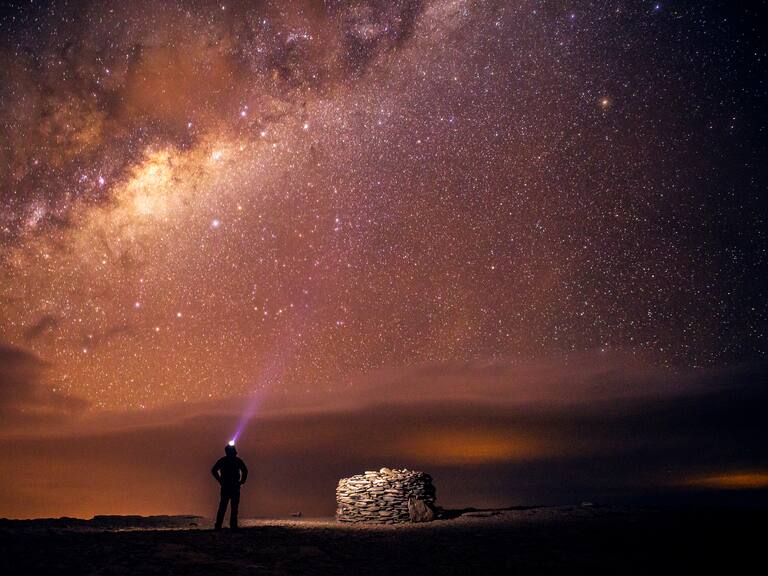 “Ves un manto de estrellas”: BBC destaca lugar de Chile entre los mejores del mundo para el turismo nocturno