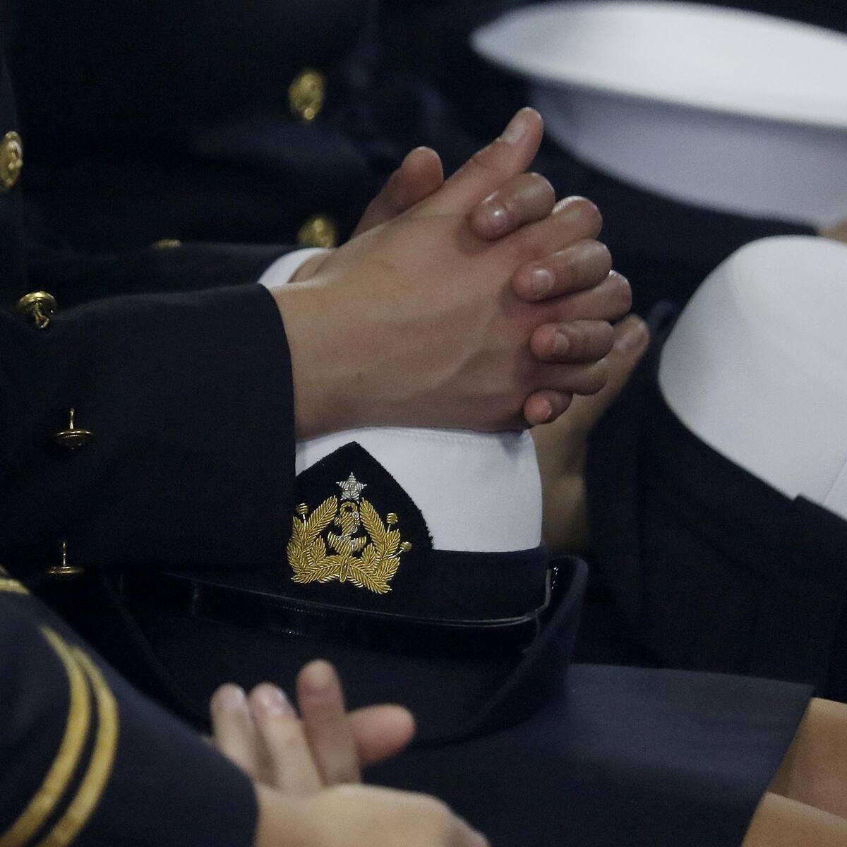 Armada de Chile desvincula a dos marinos involucrados en presunta violación en recinto de Rapa Nui