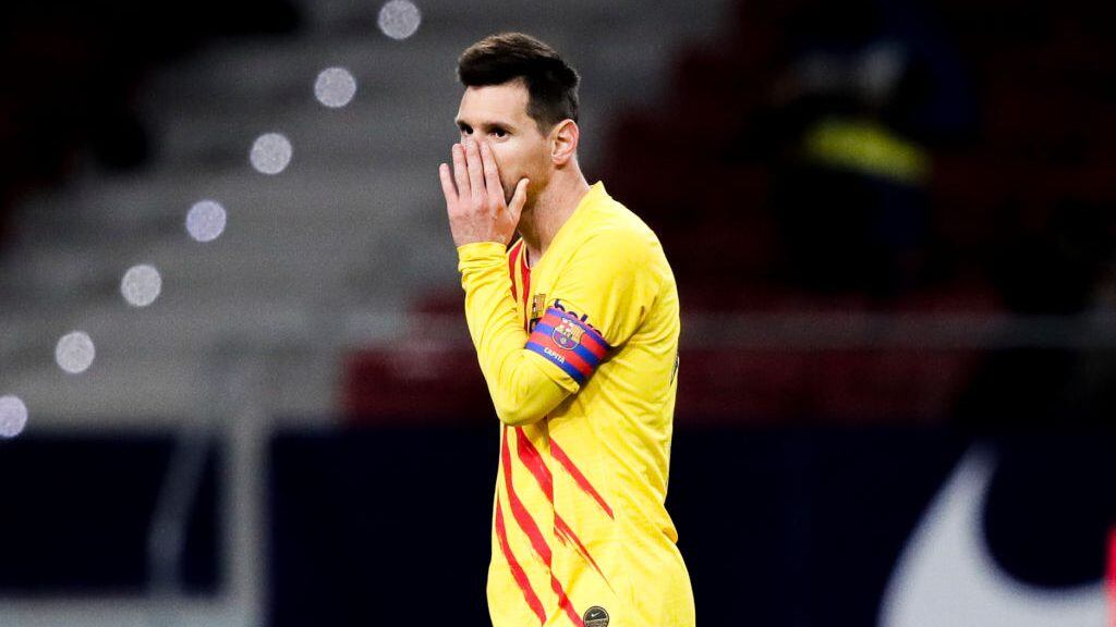 MADRID, SPAIN - NOVEMBER 21: Lionel Messi of FC Barcelona during the La Liga Santander match between Atletico Madrid v FC Barcelona at the Estadio Wanda Metropolitano on November 21, 2020 in Madrid Spain (Photo by David S. Bustamante/Soccrates/Getty Images)