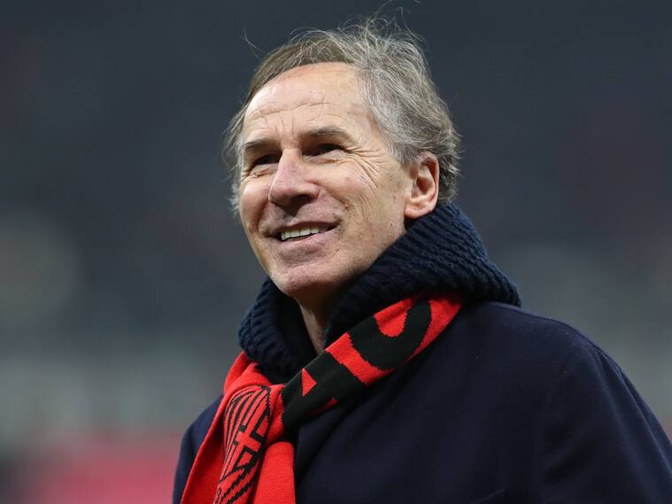 MILAN, ITALY - DECEMBER 15: Franco Baresi looks on during the Serie A match between AC Milan and Genoa at Stadio Giuseppe Meazza on December 15, 2024 in Milan, Italy. (Photo by Marco Luzzani/Getty Images)