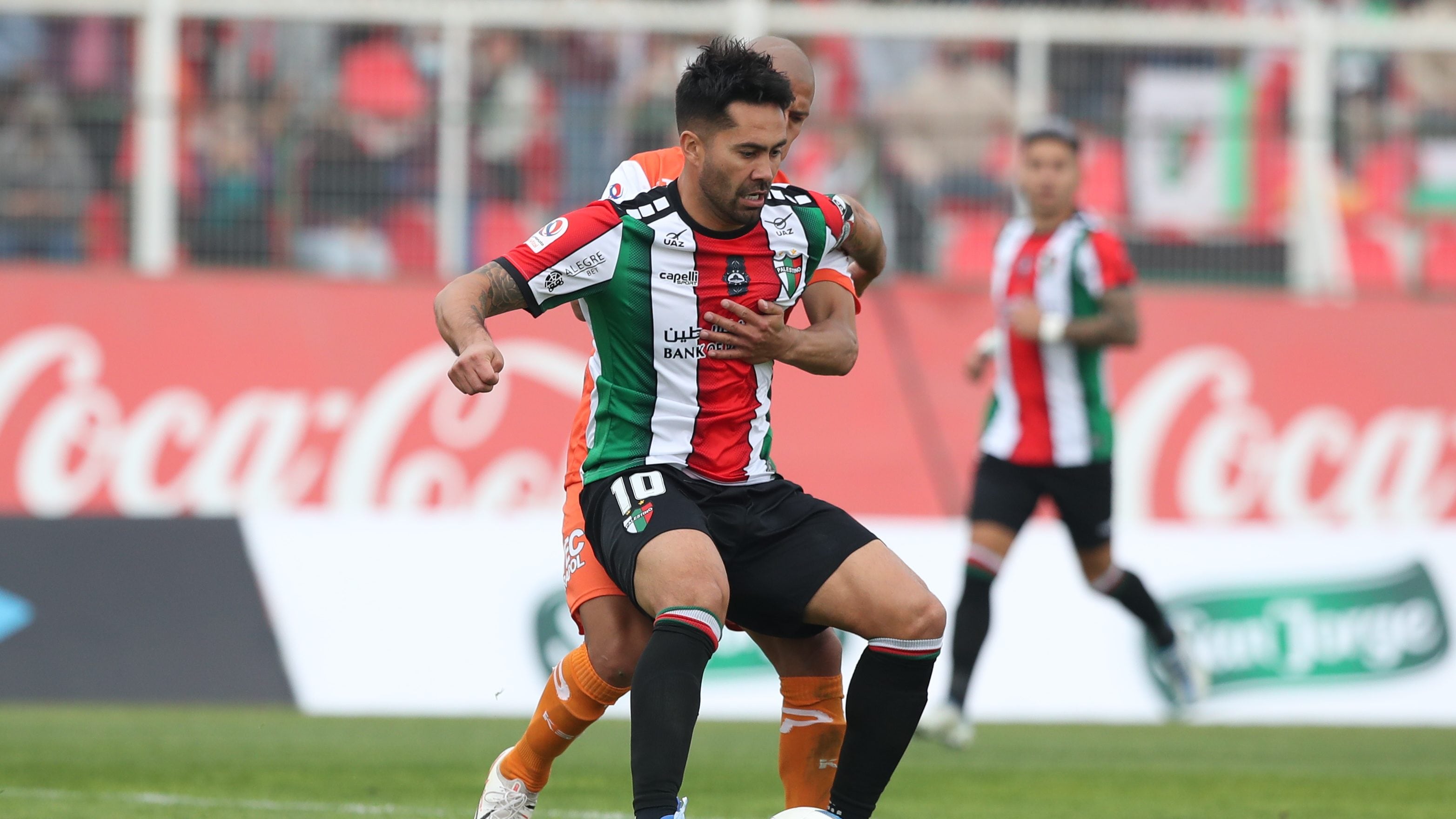 Palestino derrotó a Cobresal en despedida de Luis Jiménez de La Cisterna