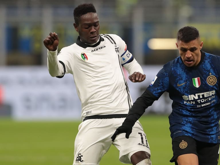 El Inter de Milán quedó rozando el liderato en Italia tras golear a la Roma como forastero