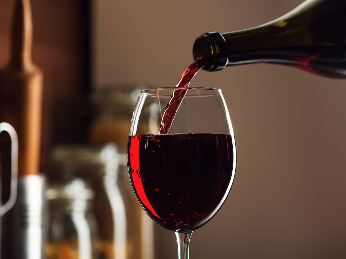 Vino chileno retirado en Japón: experto explica qué es el citrato de cobre y por qué generó alerta