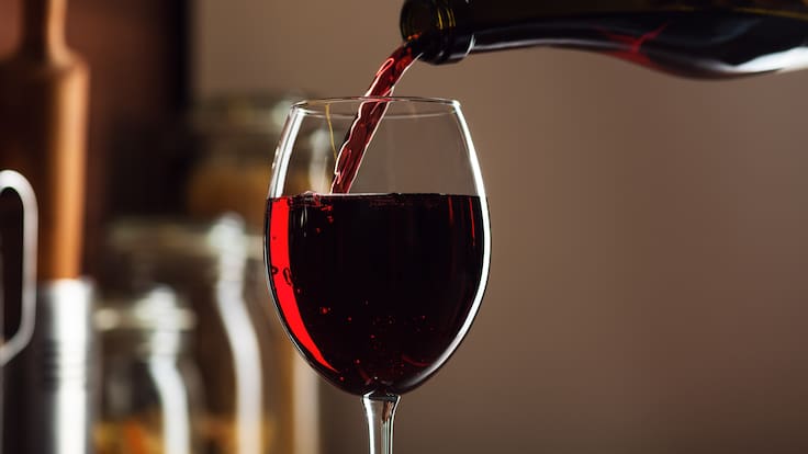 Vino chileno retirado en Japón: experto explica qué es el citrato de cobre y por qué generó alerta