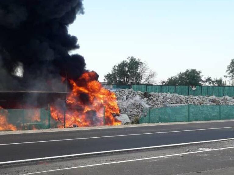 Conocida animita de la “Niña hermosa” fue víctima de un incendio en la Autopista del Sol