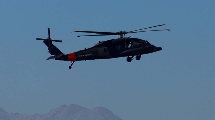 FACh desmiente que se haya restablecido comunicación con helicóptero