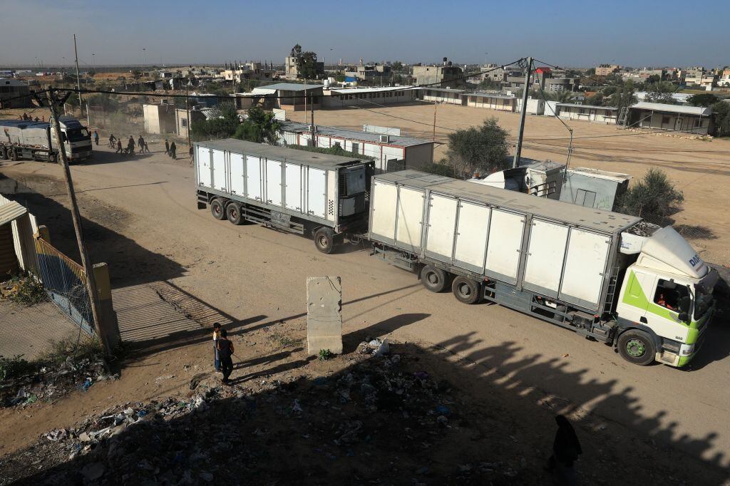 Camiones con ayuda humanitaria llegan a la Franja de Gaza