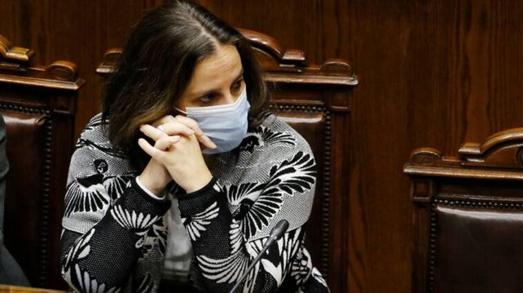 Canciller Antonia Urrejola por foto de embajador en España: "fue completamente desafortunado"