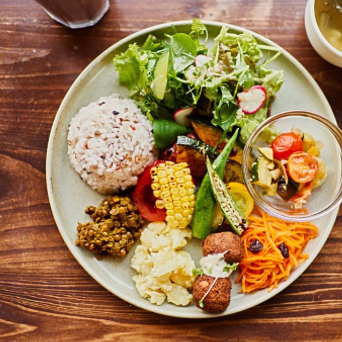 ¿Cómo es la alimentación vegana? El Doctor Chef nos explica