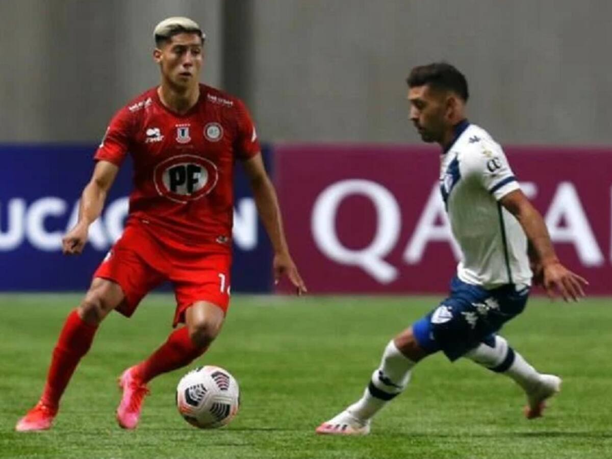 Unión Española oficializó a Simón Ramírez como su nuevo refuerzo para la temporada 2023