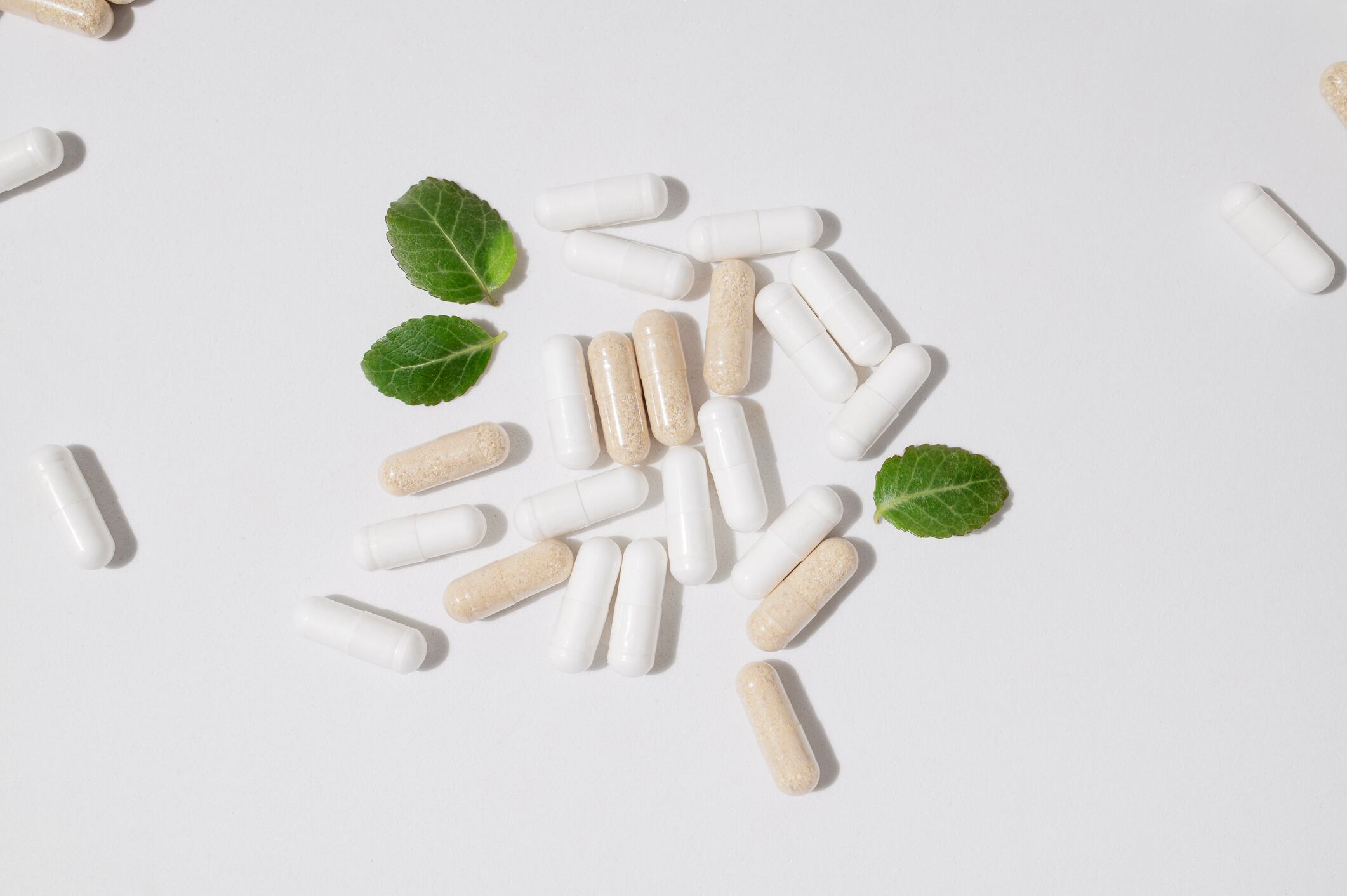 Advierten severos riesgos a la salud por “vacío regulatorio” de los nutracéuticos en Chile