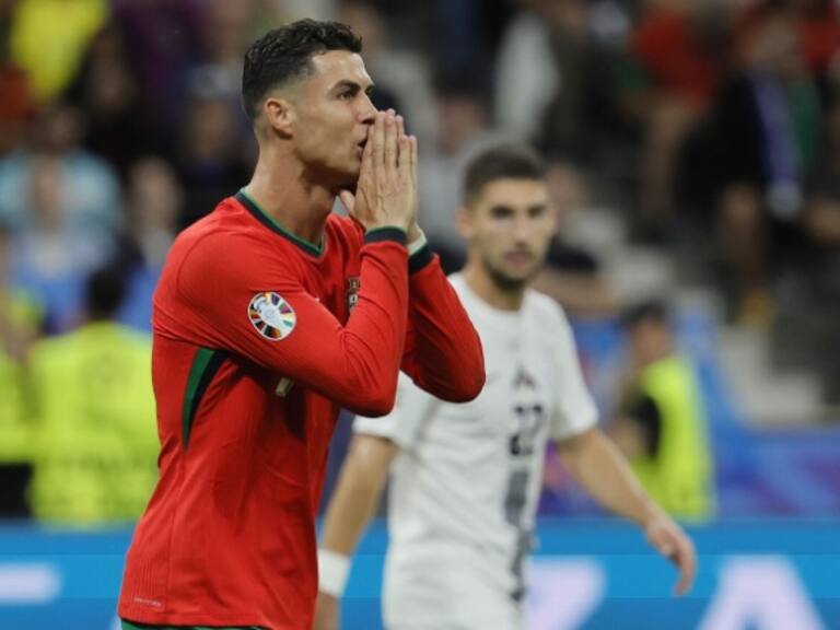 A pesar del dramático llanto de Cristiano, Portugal zafó ante Eslovenia y se metió en los cuartos de la Eurocopa