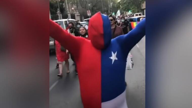 Tiembla Sensual Spiderman: Chileman, el nuevo personaje nacido tras las elecciones | Captura