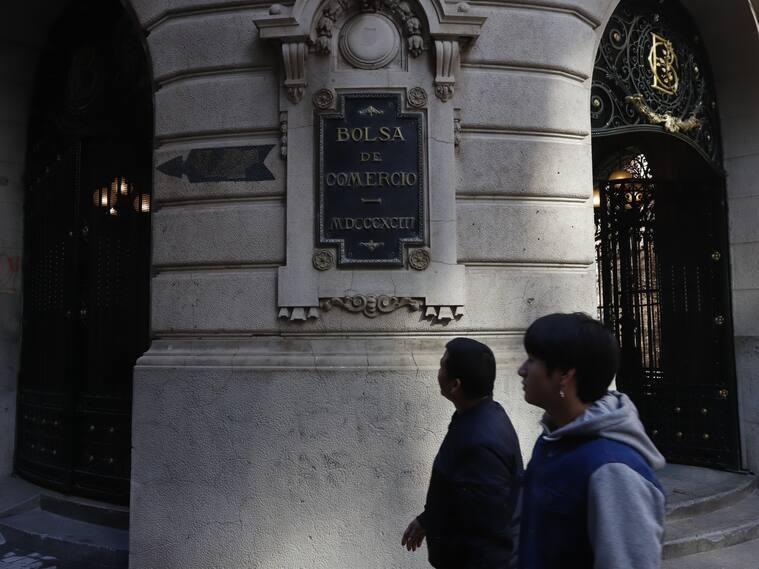 06 de julio del 2023 / SANTIAGO
Fachada de La Bolsa.
FRANCISCO PAREDES / AGENCIA UNO