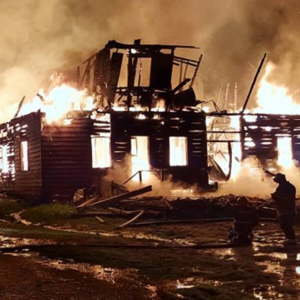 Condenan a 18 de los 19 imputados por el atentado incendiario al histórico Molino Grollmus