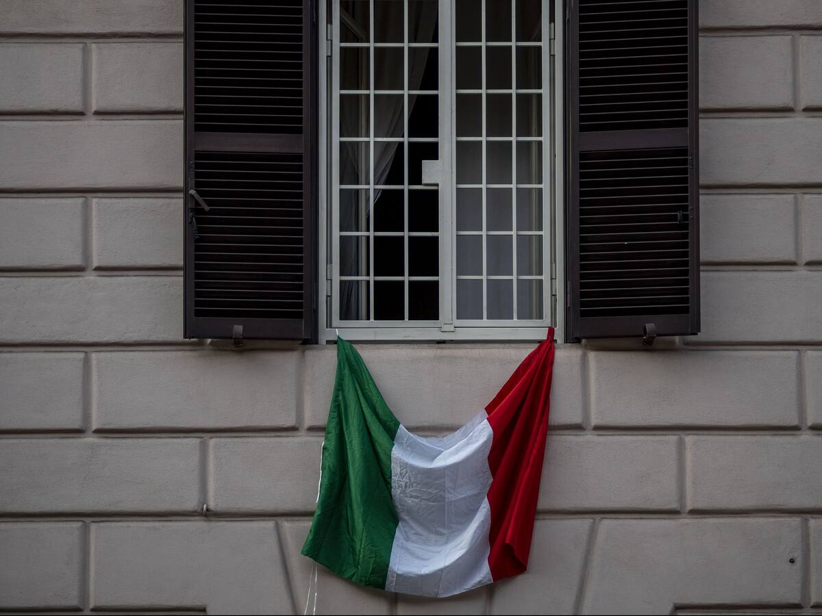 Italia registró disminución de contagiados y fallecidos por día, pero también en pacientes curados