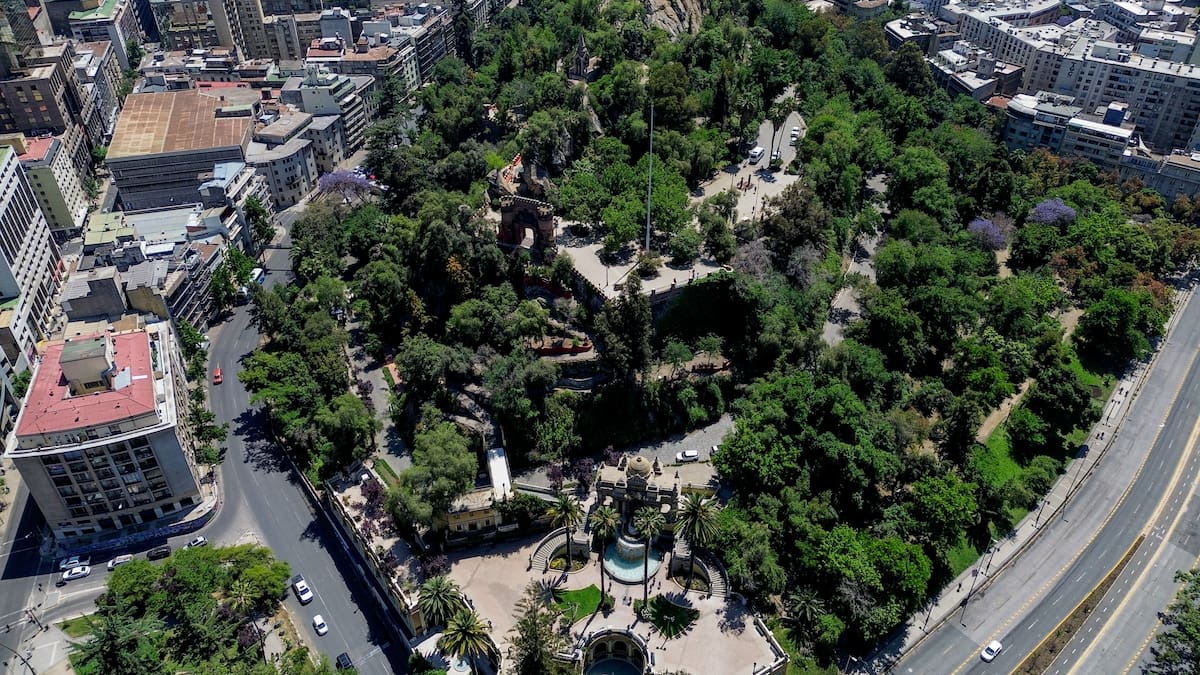 Regresa el cañonazo de las 12 al cerro Santa Lucía y alcalde Desbordes responde a las críticas por el ruido: “Dura un segundo”