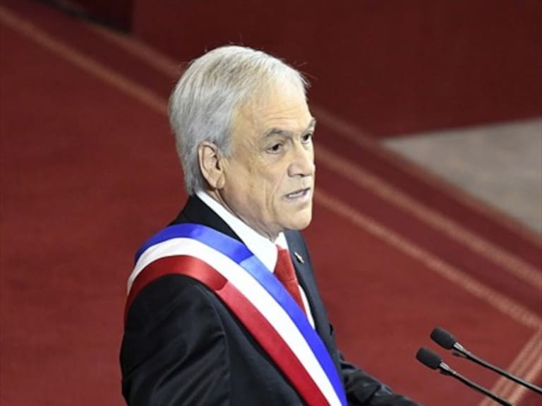 Cuenta Pública 2019: Piñera anunció reducción de parlamentarios y tuvo pasajes contra Venezuela