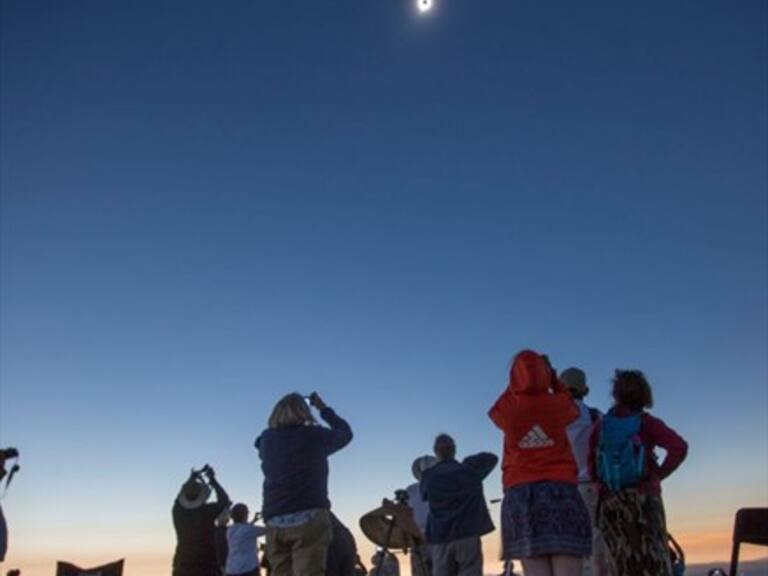 Se confirma eclipse solar total en Chile el 2019