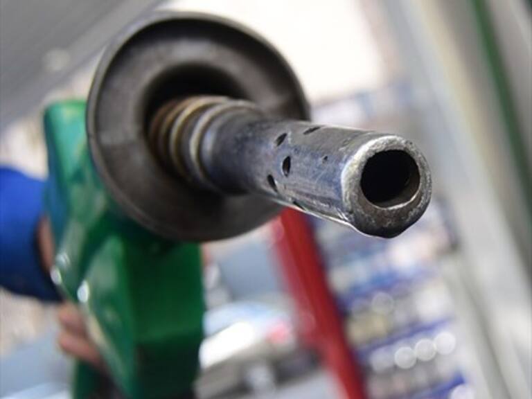 ENAP informó sobre nueva alza de las gasolinas, así como también de la parafina y el gas licuado