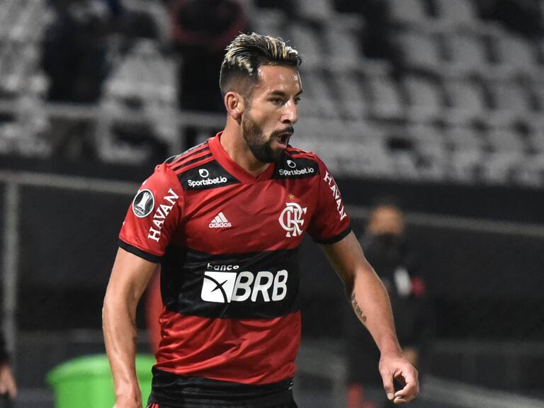 Mauricio Isla promociona la serie sobre Maradona: todo lo que debes saber de «Sueño Bendito»