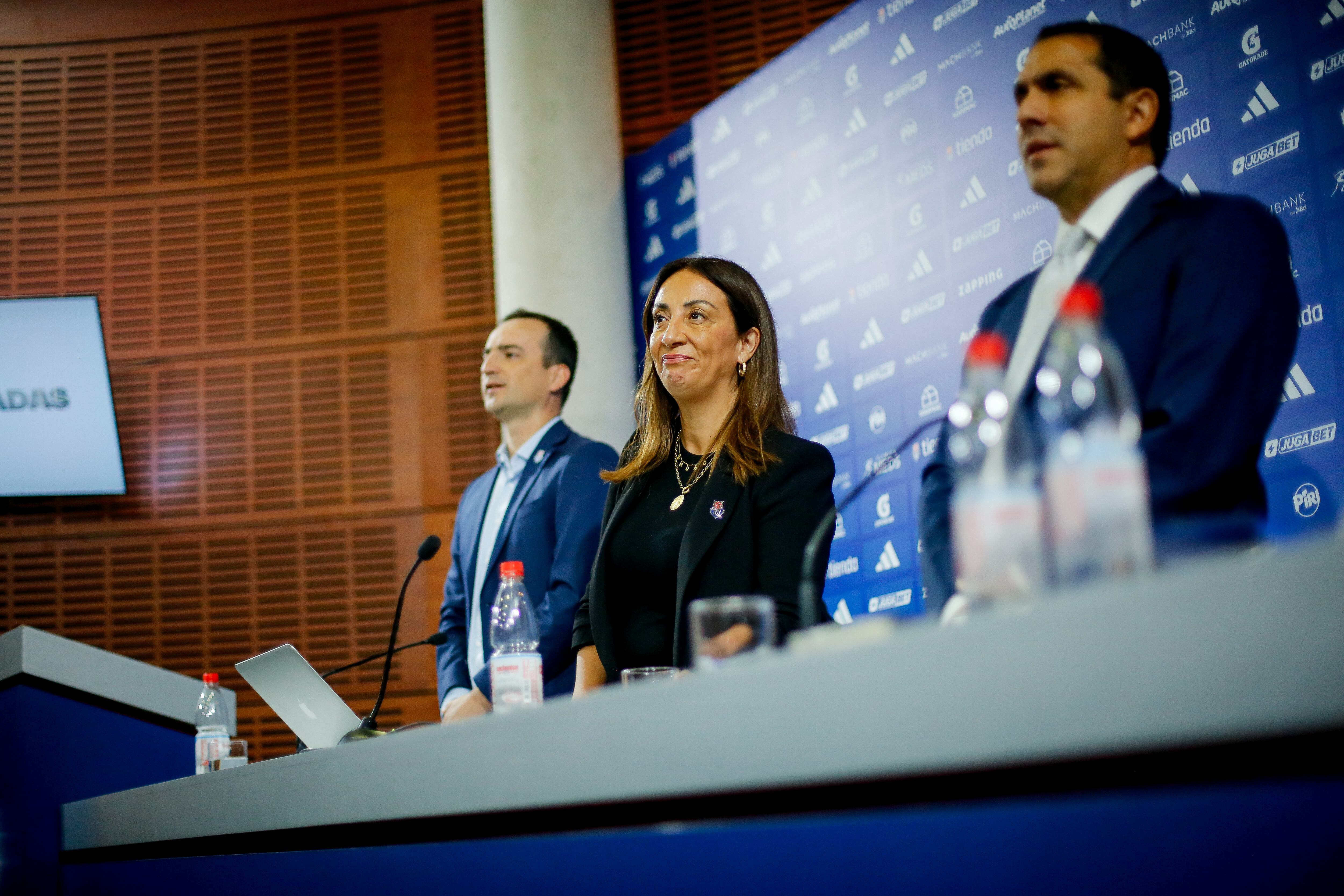 Académicos de la Universidad de Chile se pronuncian tras disolución del directorio de Azul Azul: “Una oportunidad más allá del horizonte”