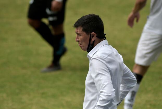 Cristián Leiva renunció a la banca de Deportes Iquique