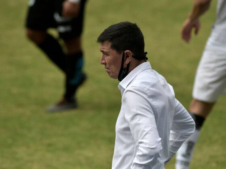 Cristián Leiva renunció a la banca de Deportes Iquique